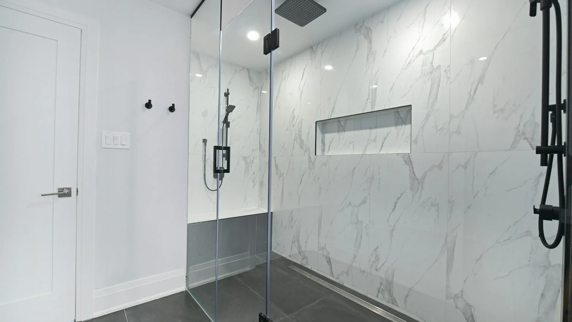 Bathroom remodeling in Ventura, CA by Master Construction